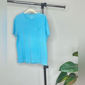 GAP- Blue Men’s Large Relaxed Pocket Tee Shirt- L